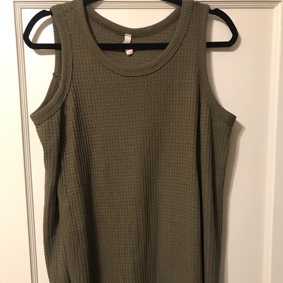 Lazy Sundays Cold Shoulder Sweater - Picture 4 of 7